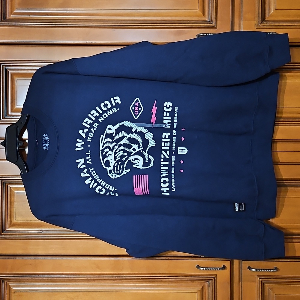 Howitzer Mfg Sweatshirt Size Large BNWT